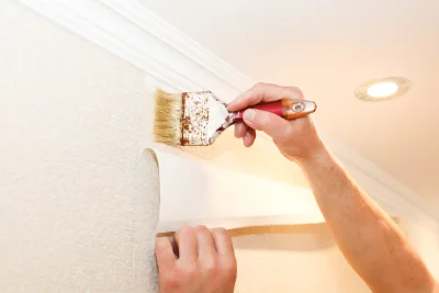 Pose de papier peint à Urschenheim — revêtements muraux et toiles de verre